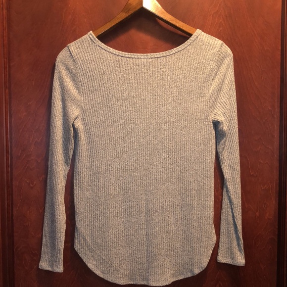 Light Grey Ribbed Sweater - Picture 4 of 4